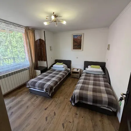 Zatishok Guest house
