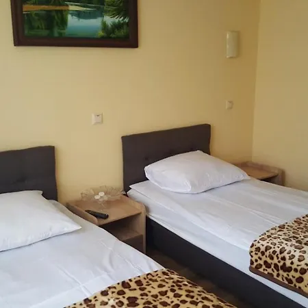 Zatishok بيت ضيافة